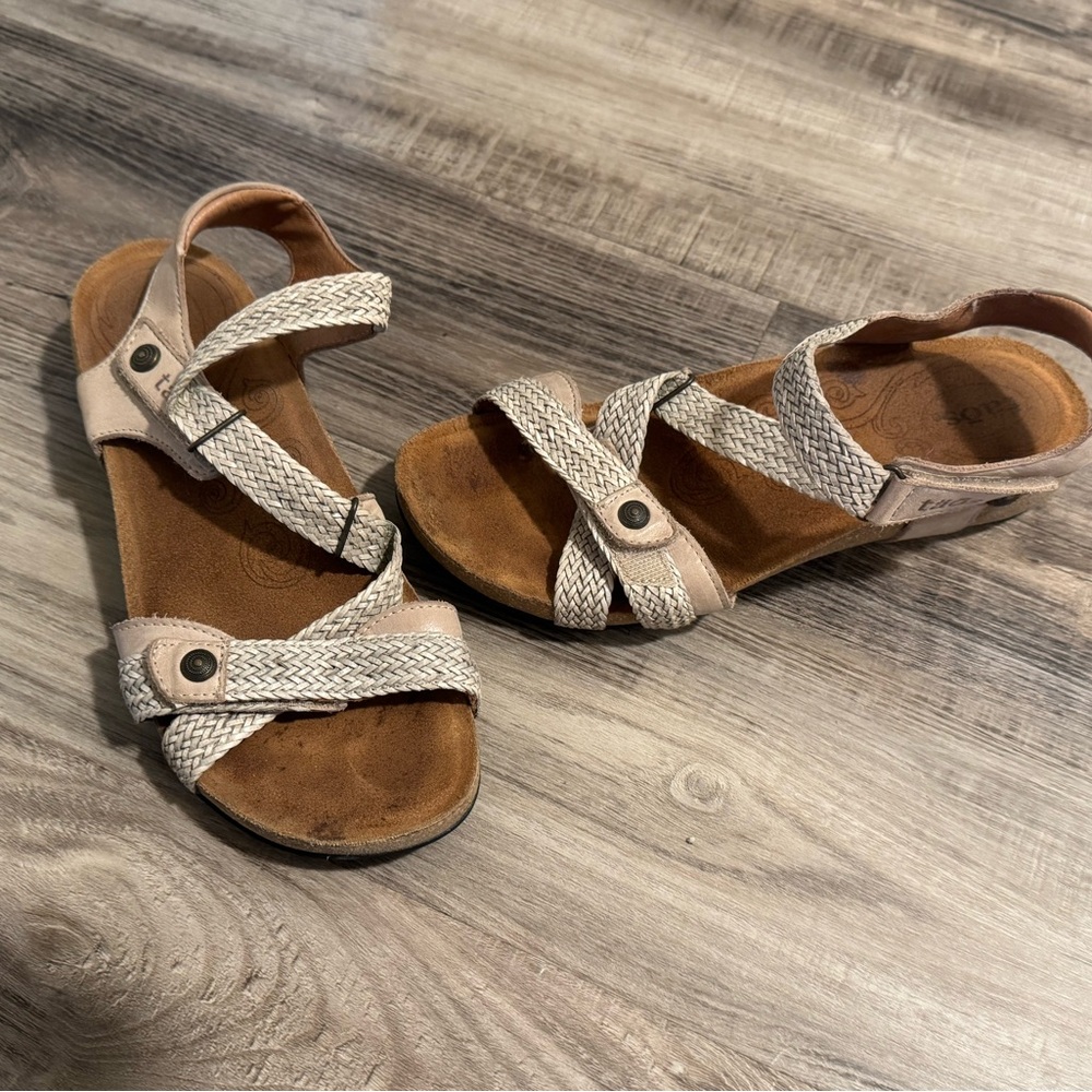 Taos Trulie Sandals